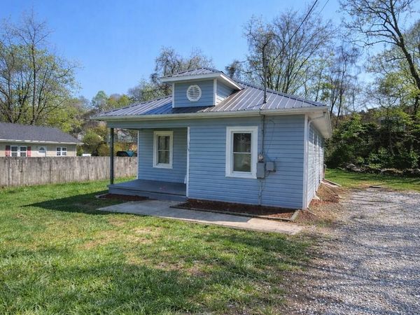 1803 Indian Ridge Road, Johnson City, TN 37604