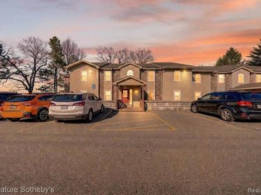 5094 Harbor Oak Drive, Waterford Twp, MI 48329