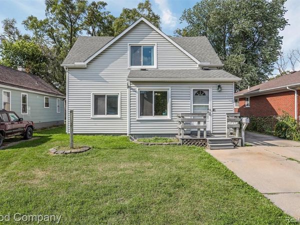 1727 E Elza Avenue, Hazel Park, MI 48030
