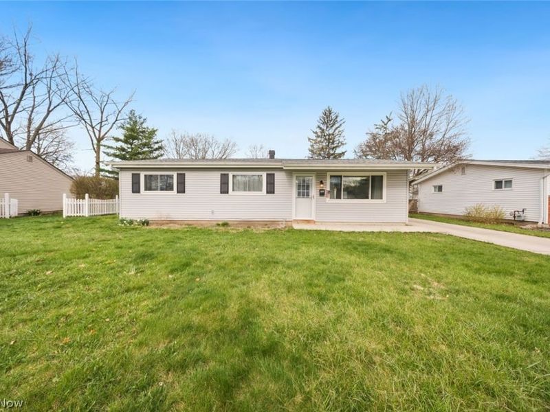 3538 Clayton Drive , North Olmsted, OH 44070 Photo 1