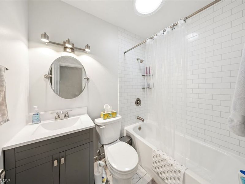 3538 Clayton Drive , North Olmsted, OH 44070 Photo 22