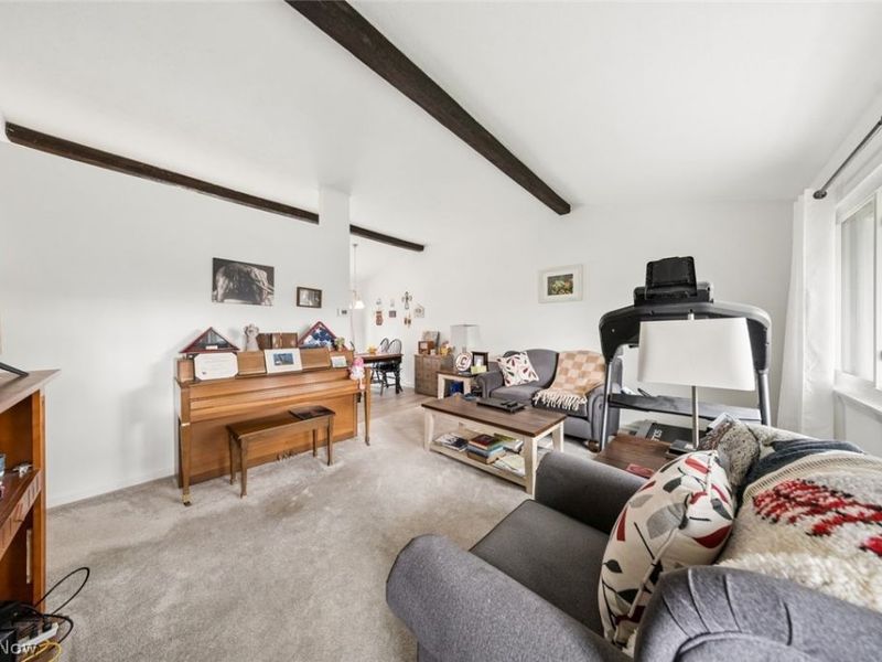 3538 Clayton Drive , North Olmsted, OH 44070 Photo 4