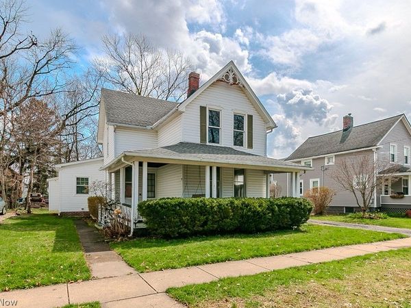4437 Center Street , Willoughby, OH 44094