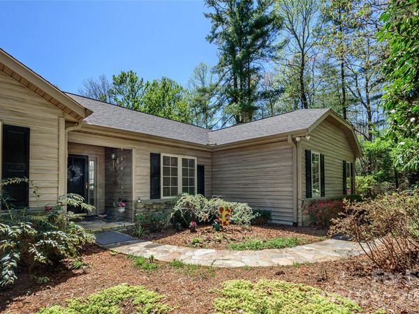 35 Tall Pines Road , Hendersonville, NC 28739