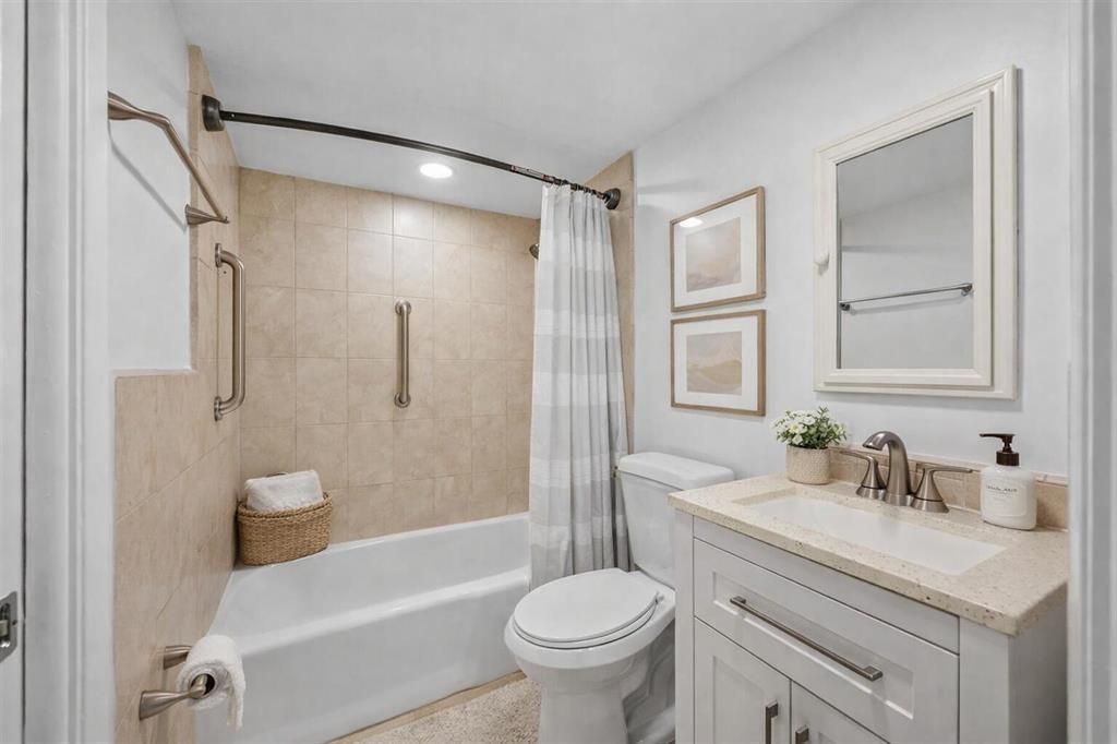 815 Middle River Drive, Unit 115, Fort Lauderdale, FL 33304 Photo