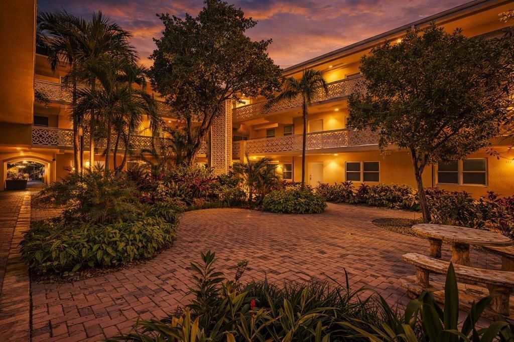 815 Middle River Drive, Unit 115, Fort Lauderdale, FL 33304 Photo