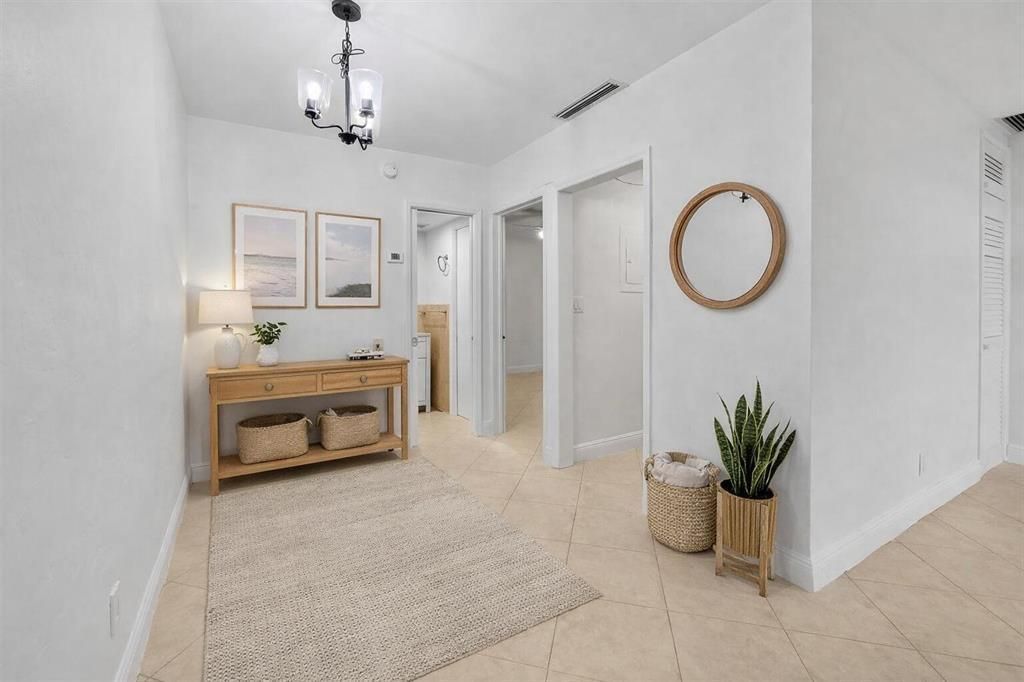 815 Middle River Drive, Unit 115, Fort Lauderdale, FL 33304 Photo