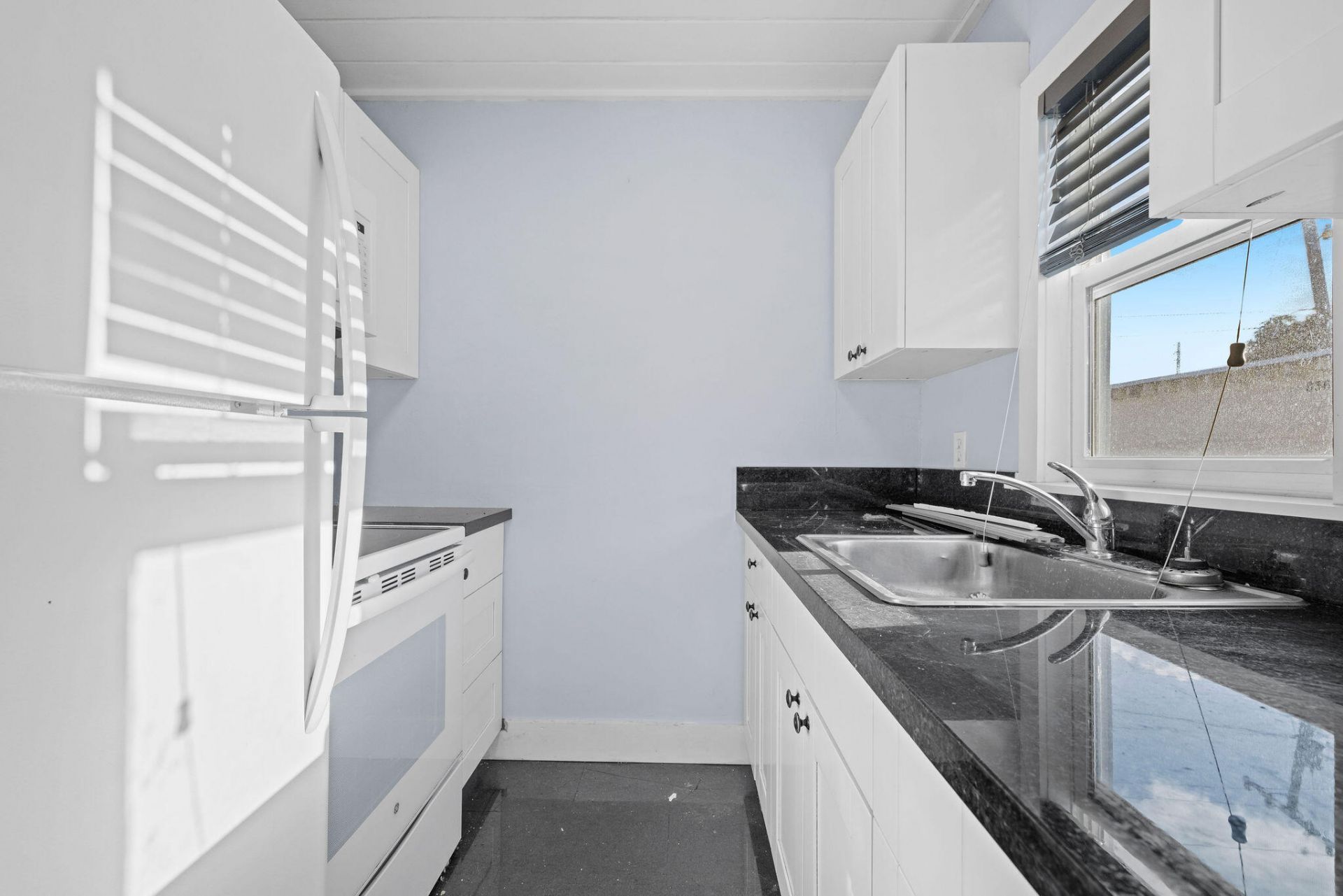 840 Almeria Road, Unit 2, West Palm Beach, FL 33405 Photo