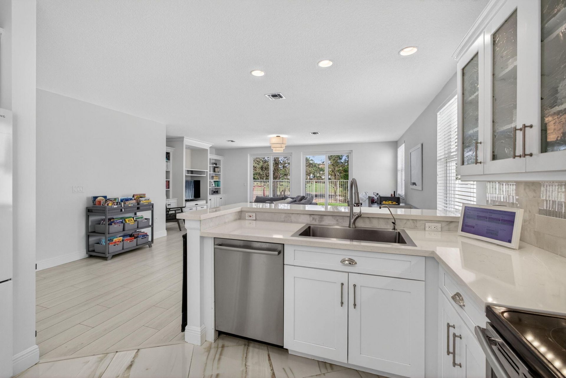 2114 Chagall Circle, West Palm Beach, FL 33409 Photo