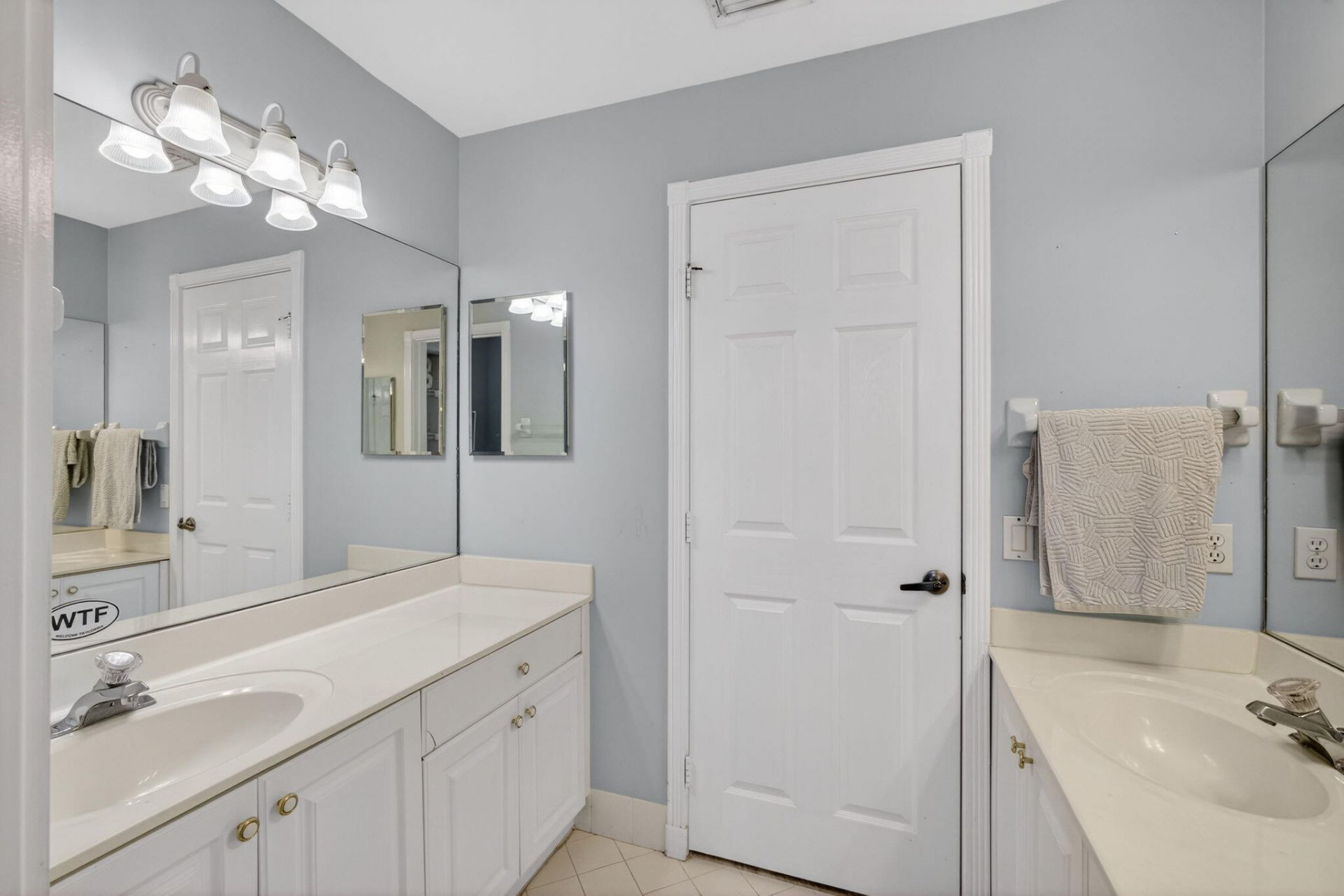 2114 Chagall Circle, West Palm Beach, FL 33409 Photo