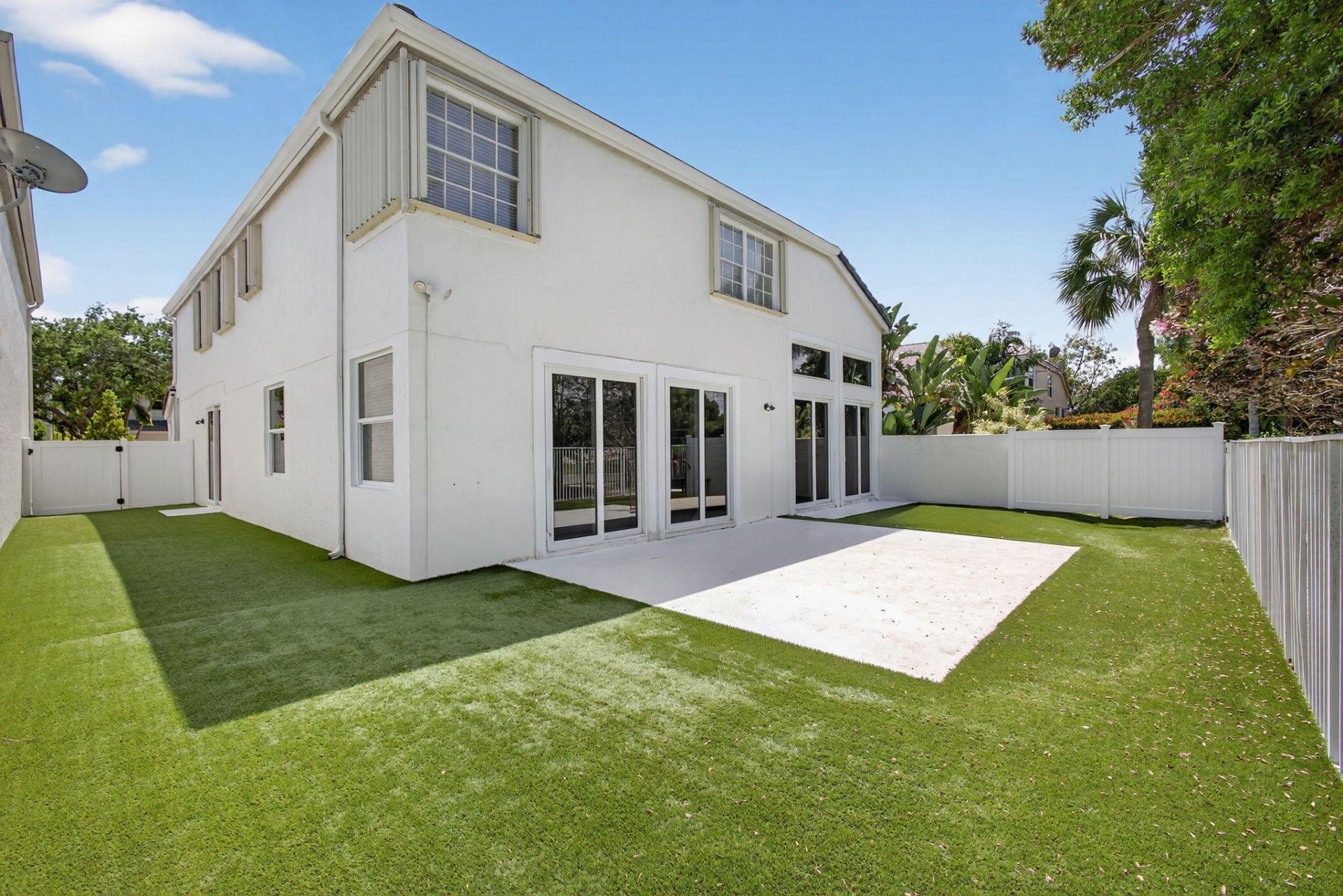 2114 Chagall Circle, West Palm Beach, FL 33409 Photo