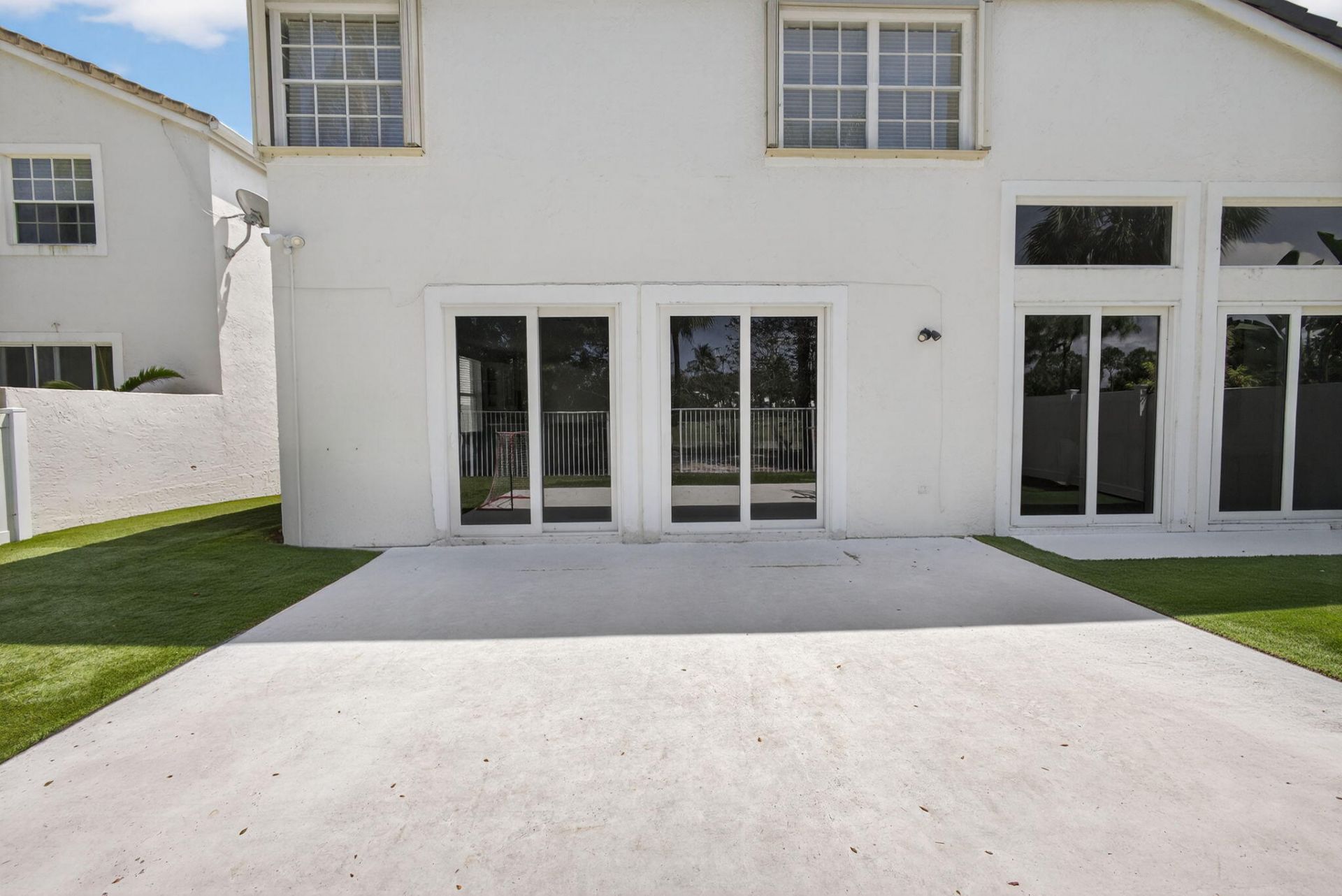 2114 Chagall Circle, West Palm Beach, FL 33409 Photo