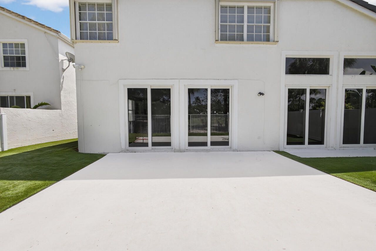 2114 Chagall Circle, West Palm Beach, FL 33409 Photo