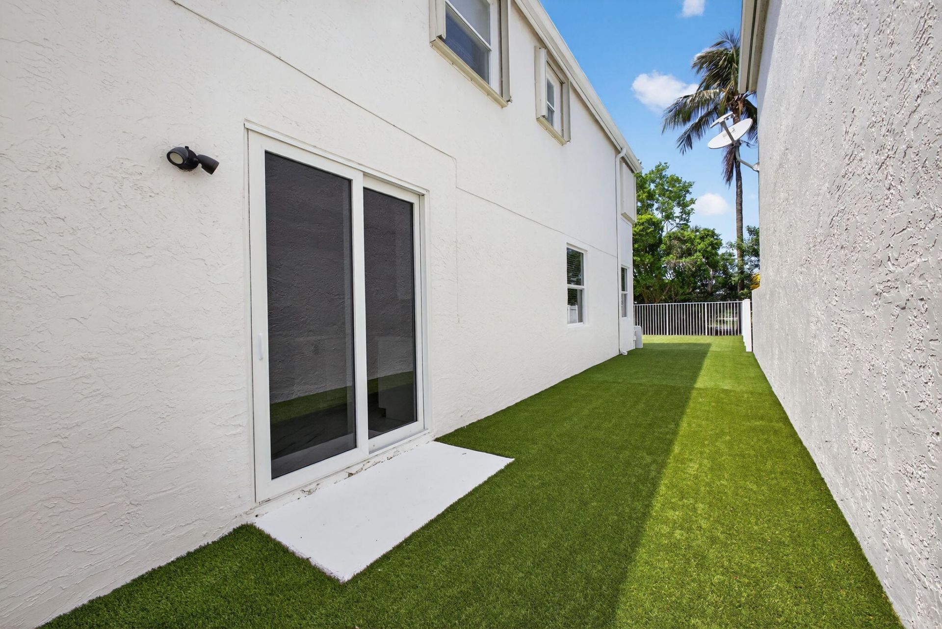 2114 Chagall Circle, West Palm Beach, FL 33409 Photo