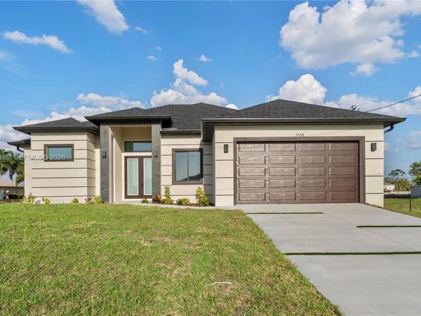 3539 NW 41st Place, Cape Coral, FL 33993