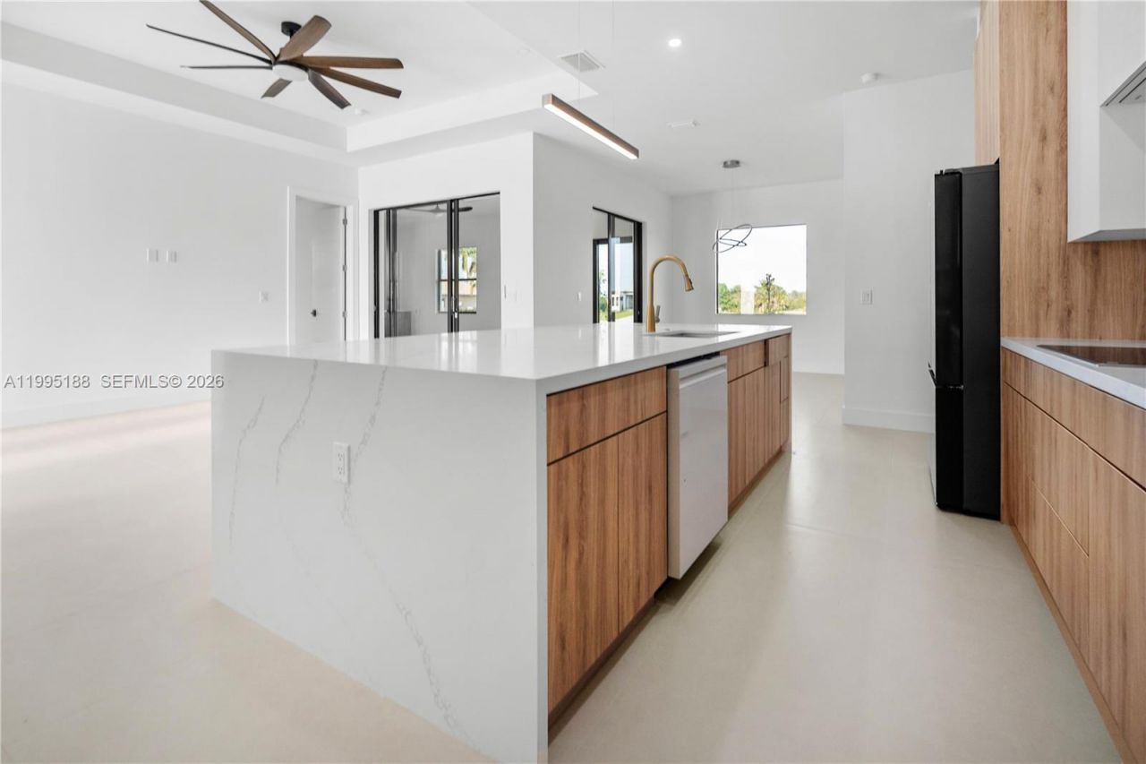 3539 NW 41st Place, Cape Coral, FL 33993 Photo