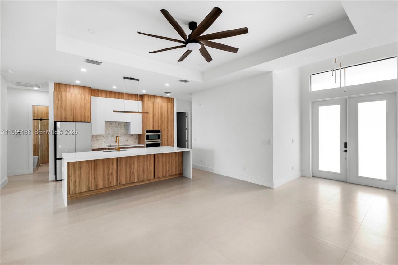 3539 NW 41st Place, Cape Coral, FL 33993 Photo