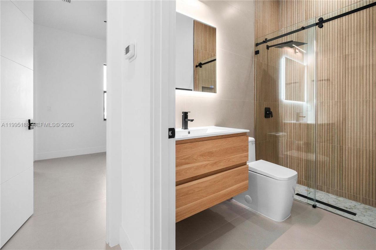 3539 NW 41st Place, Cape Coral, FL 33993 Photo