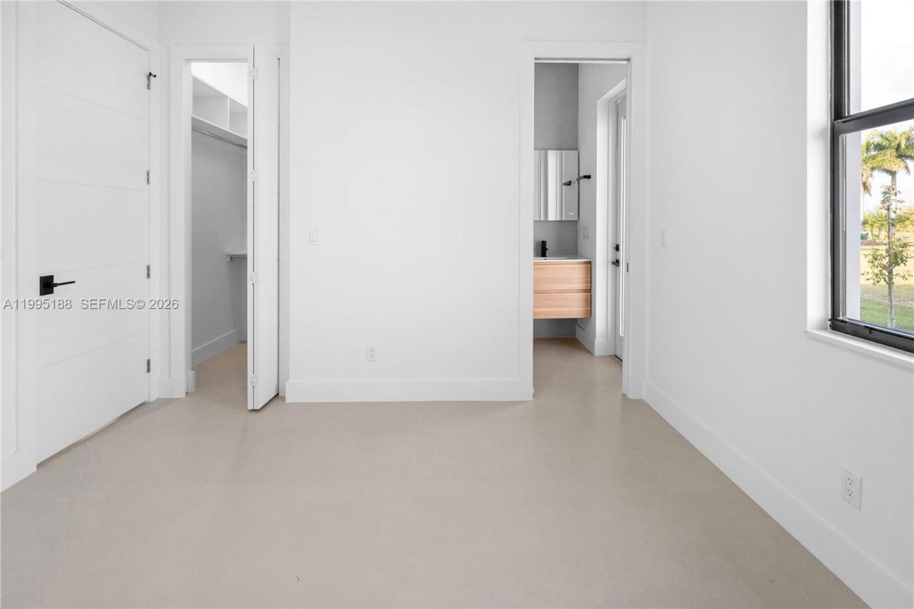 3539 NW 41st Place, Cape Coral, FL 33993 Photo