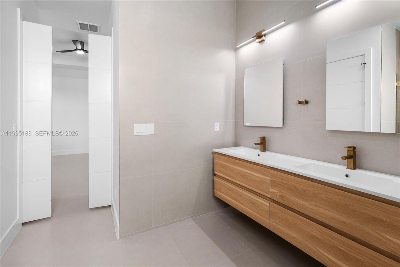 3539 NW 41st Place, Cape Coral, FL 33993 Photo