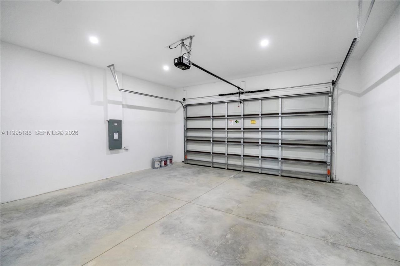 3539 NW 41st Place, Cape Coral, FL 33993 Photo