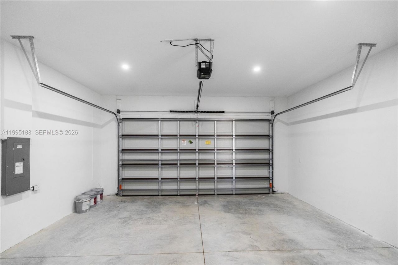 3539 NW 41st Place, Cape Coral, FL 33993 Photo