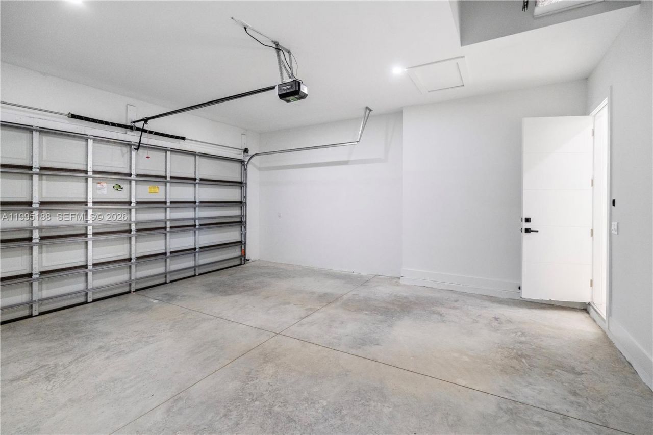 3539 NW 41st Place, Cape Coral, FL 33993 Photo