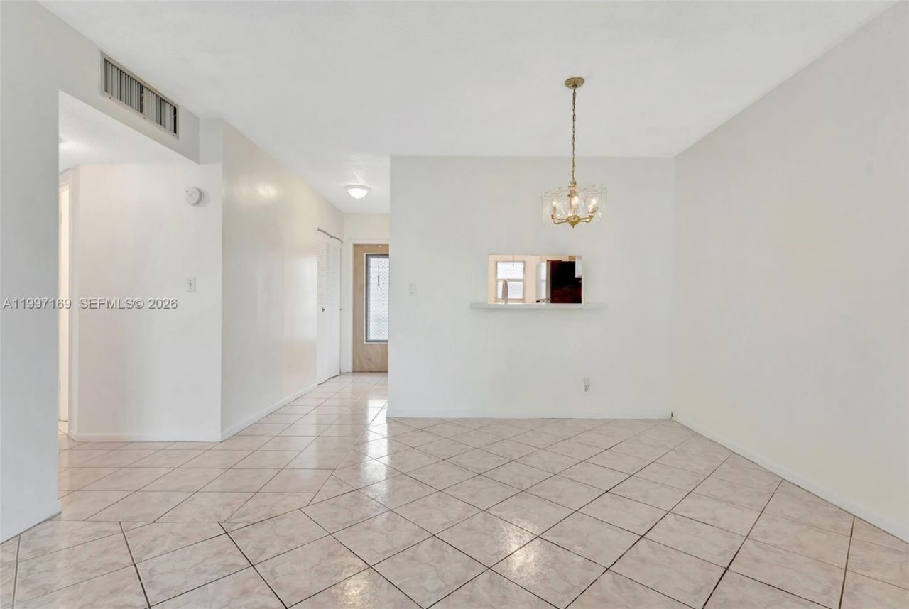 4341 NW 16th St , Unit 203, Lauderhill, FL 33313 Photo