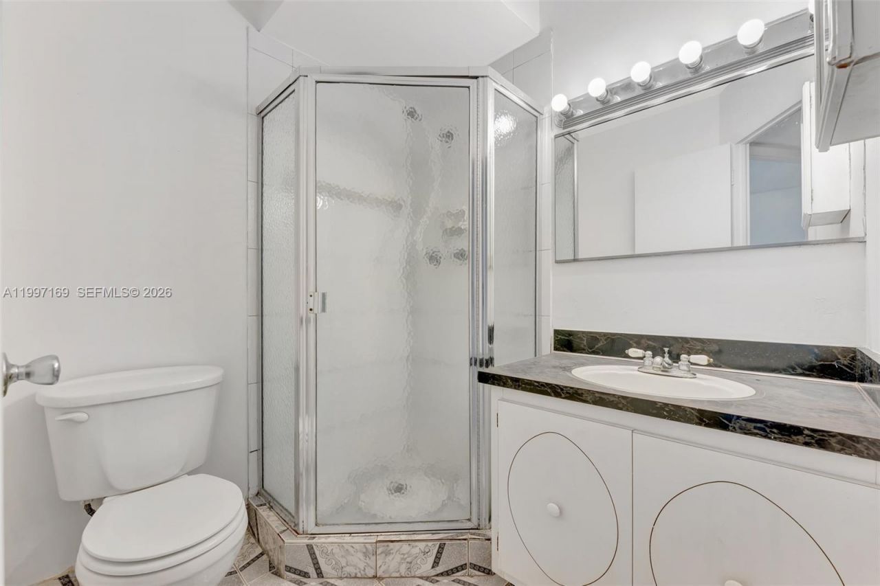 4341 NW 16th St , Unit 203, Lauderhill, FL 33313 Photo