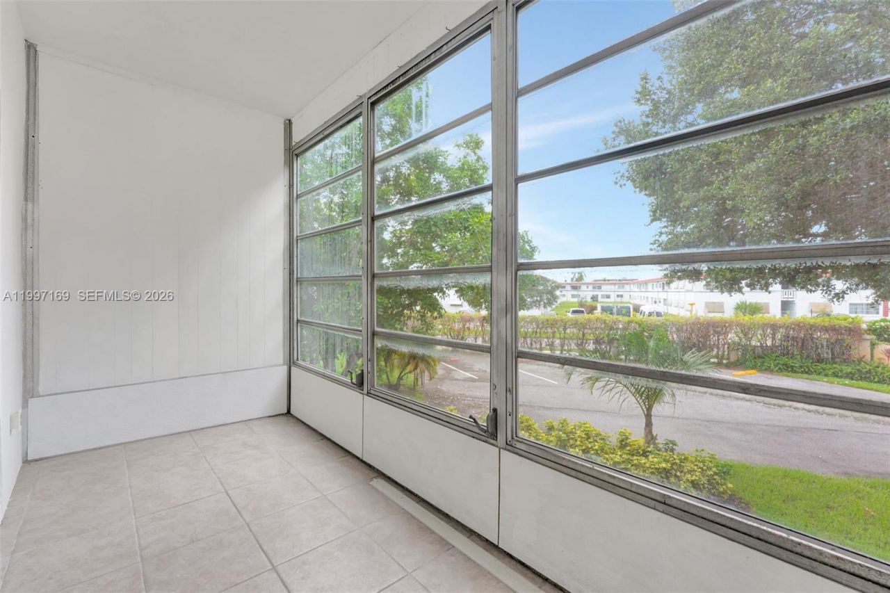 4341 NW 16th St , Unit 203, Lauderhill, FL 33313 Photo