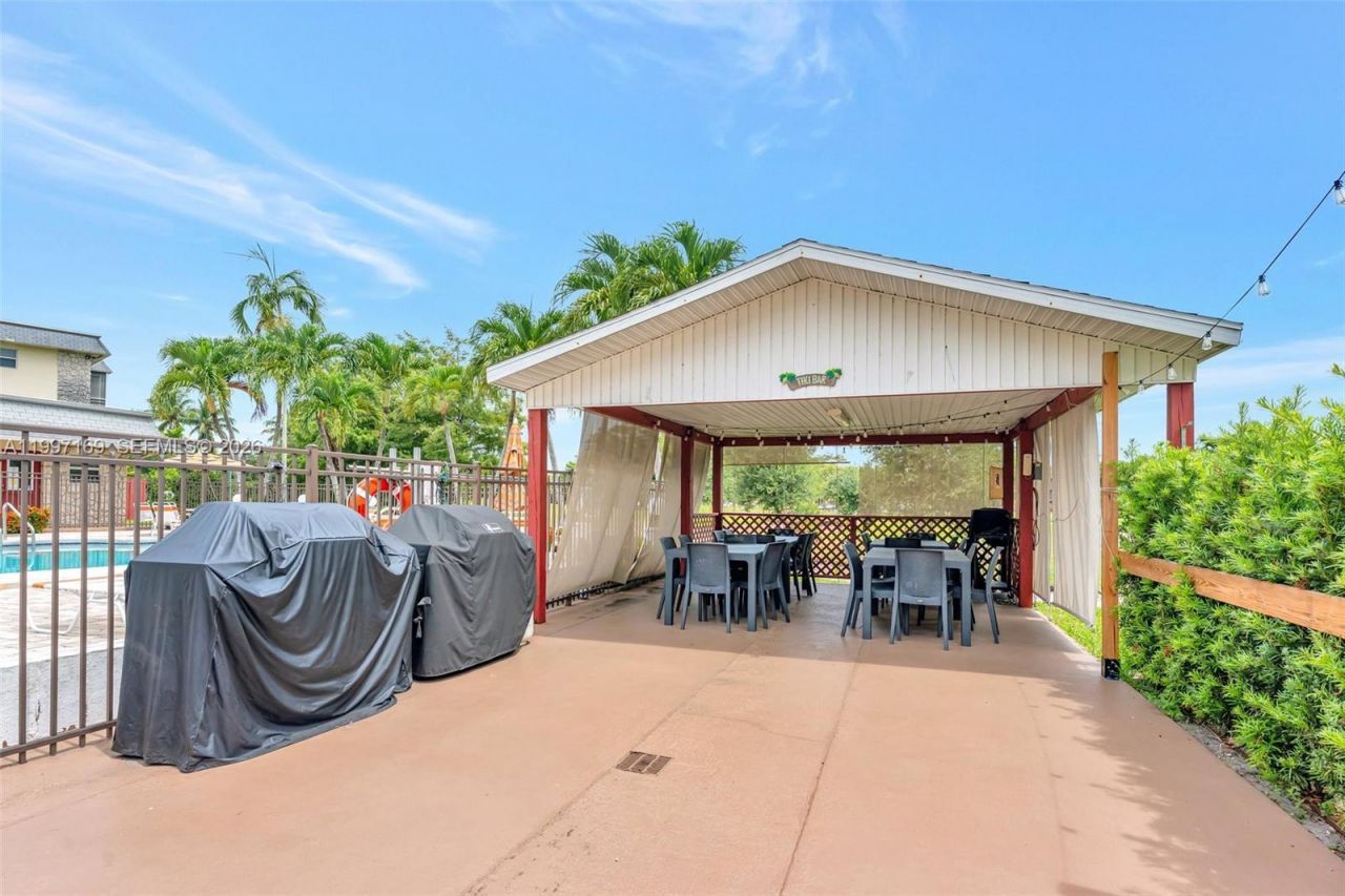 4341 NW 16th St , Unit 203, Lauderhill, FL 33313 Photo