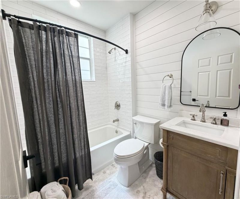 3062 Driftwood Way, Unit 4301, Naples, FL 34109 Photo