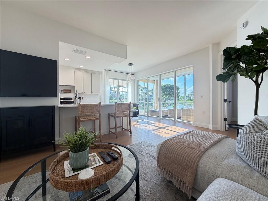 3062 Driftwood Way, Unit 4301, Naples, FL 34109 Photo