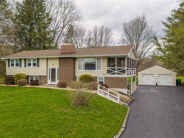 2526 Rush Mendon Road , Honeoye Falls, NY 14472