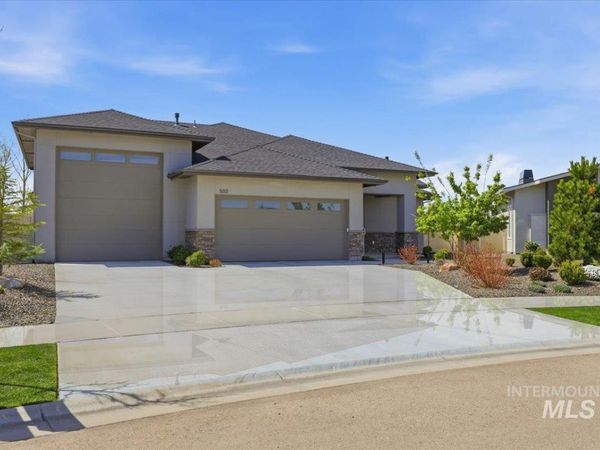 503 N Creekwater Ave, Eagle, ID 83616