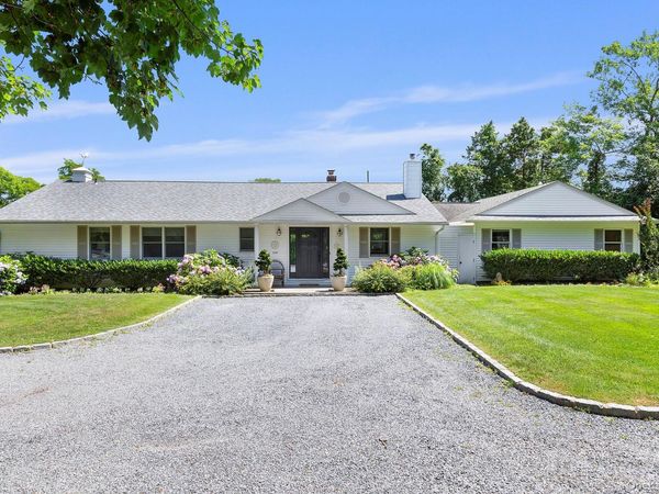 31B Club Lane, Remsenburg, NY 11960