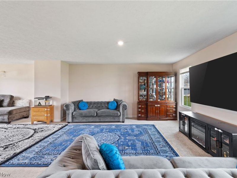 3264 Sunny Brook Drive , Akron, OH 44312 Photo 6