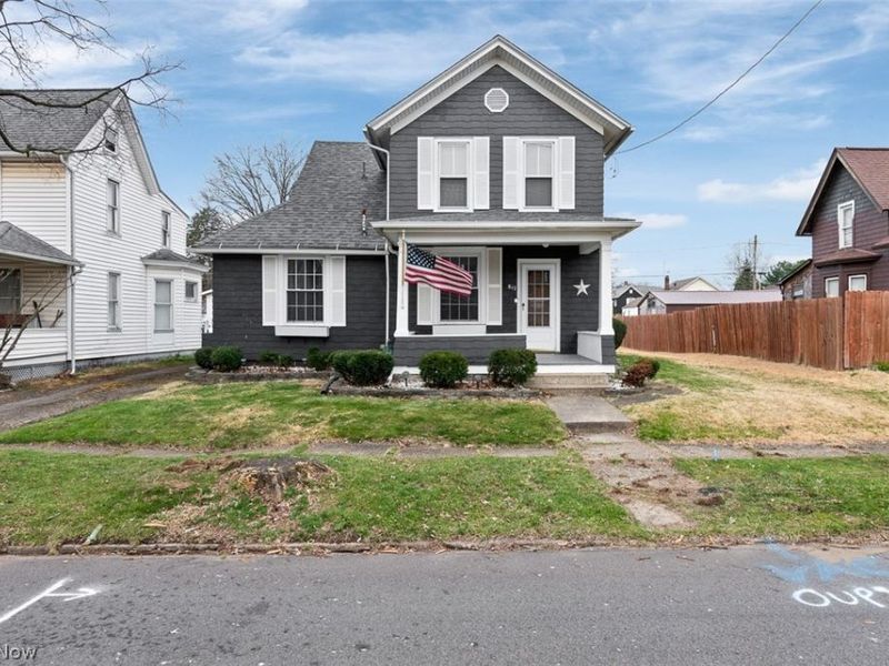 817 7th Street SW, Massillon, OH 44647 Photo 1