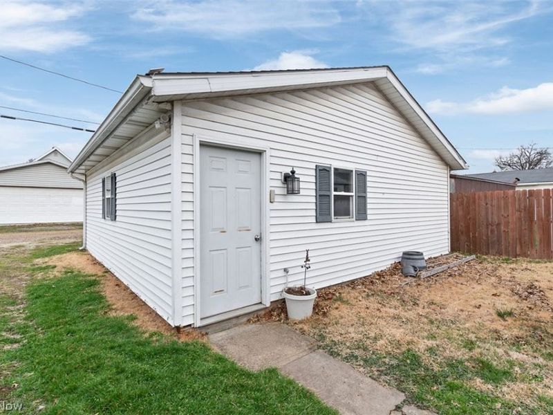 817 7th Street SW, Massillon, OH 44647 Photo 5