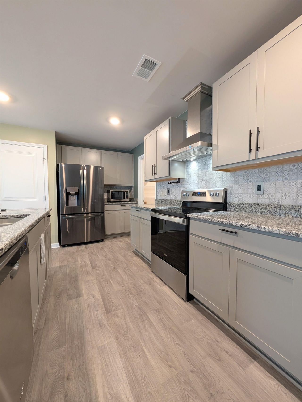 851 Woodland Farms Circle  Photo 4