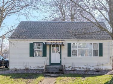 61 Henley Road , Buffalo, NY 14216