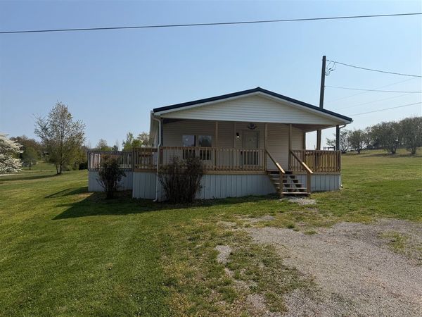 40 Hundred Acre Pond Road , Hardyville, KY 42746
