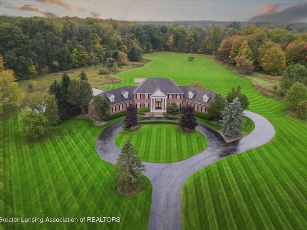 3919 Turnberry Lane, Okemos, MI 48864