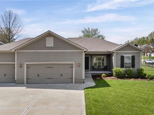806 NW Par Drive, Grain Valley, MO 64029