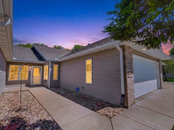 649 Springbrook Circle, Unit 46, DeForest, WI 53532