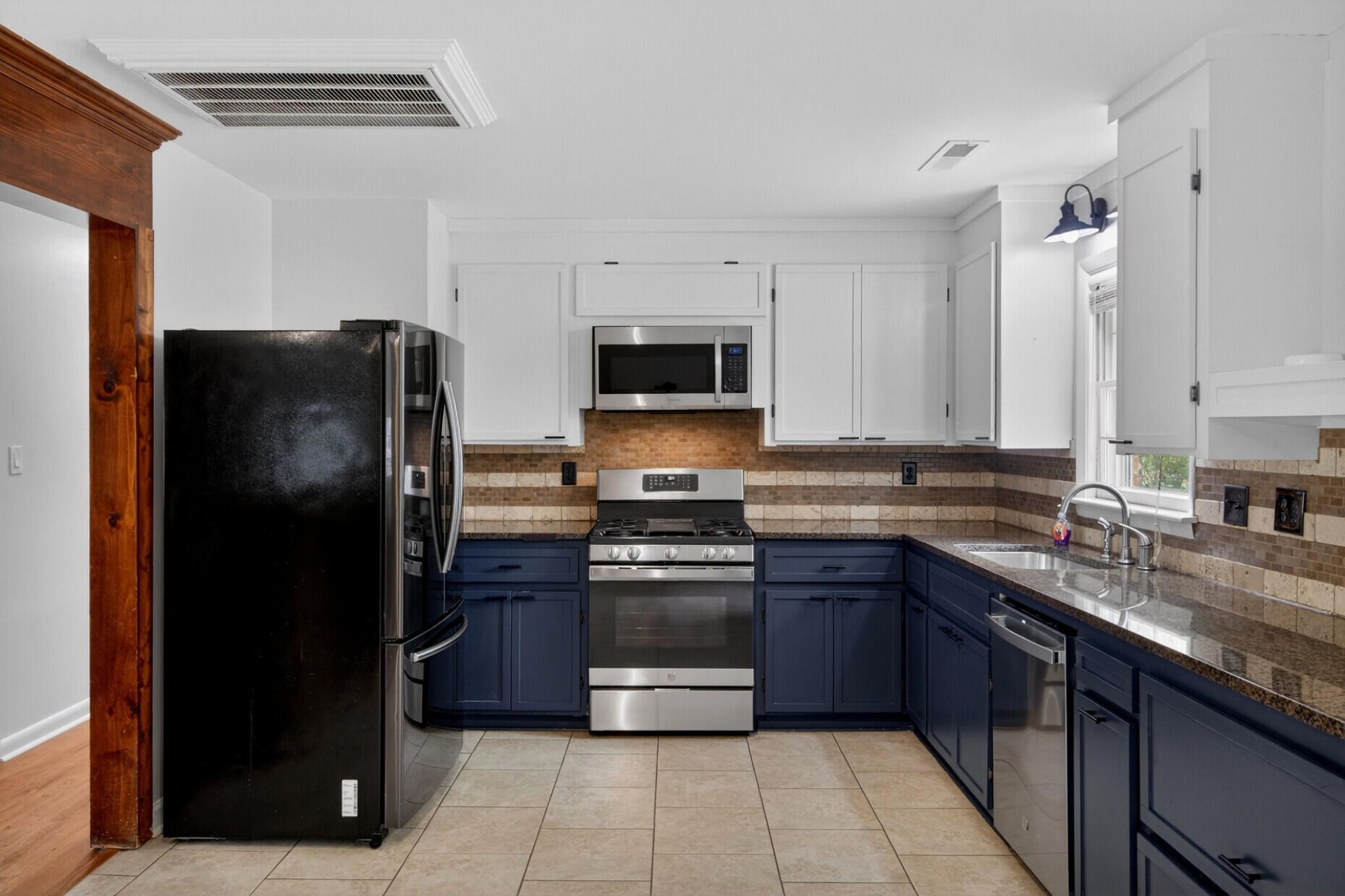 221 Forest Circle Photo 15