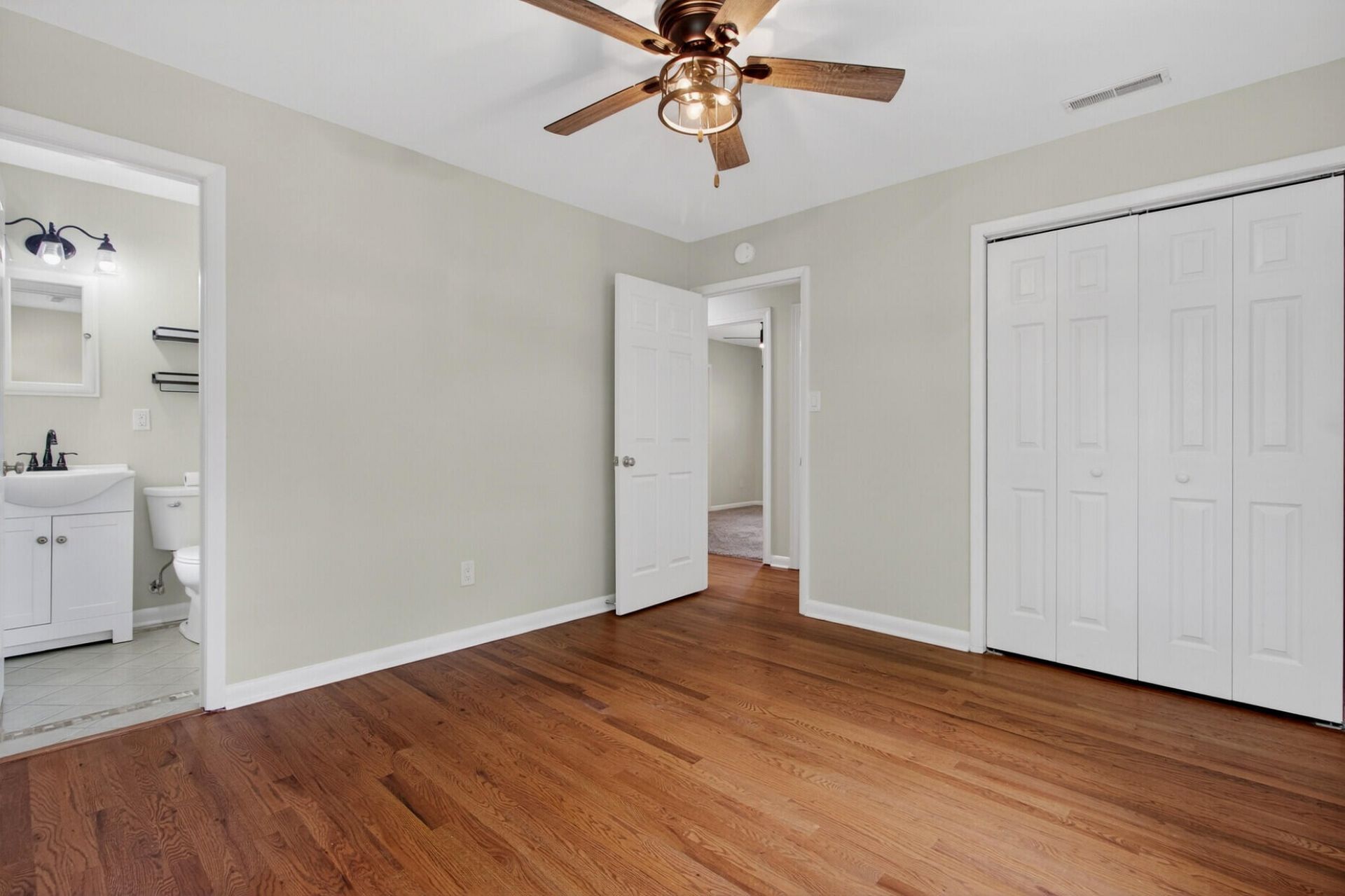 221 Forest Circle Photo 25