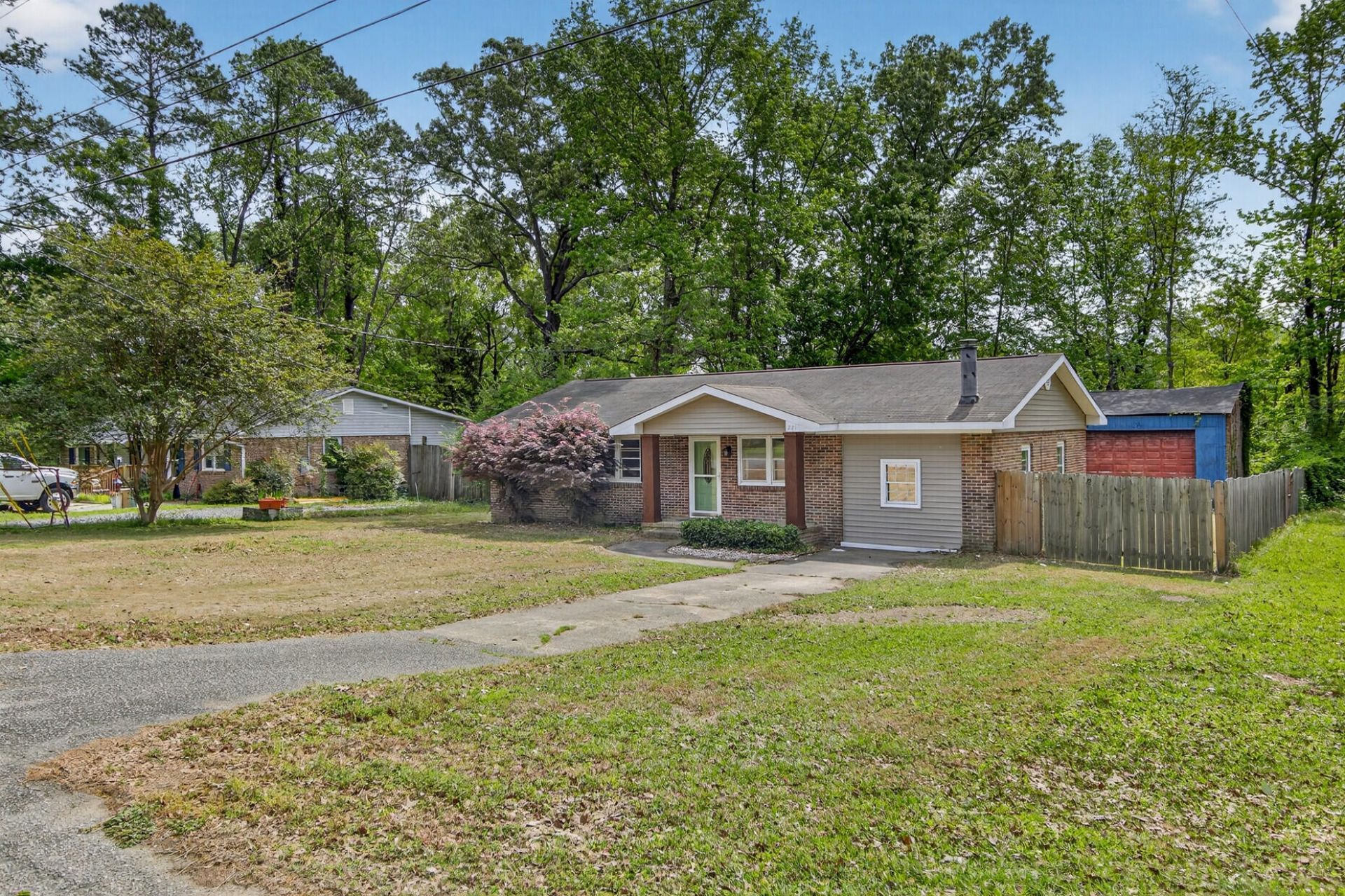 221 Forest Circle Photo 35