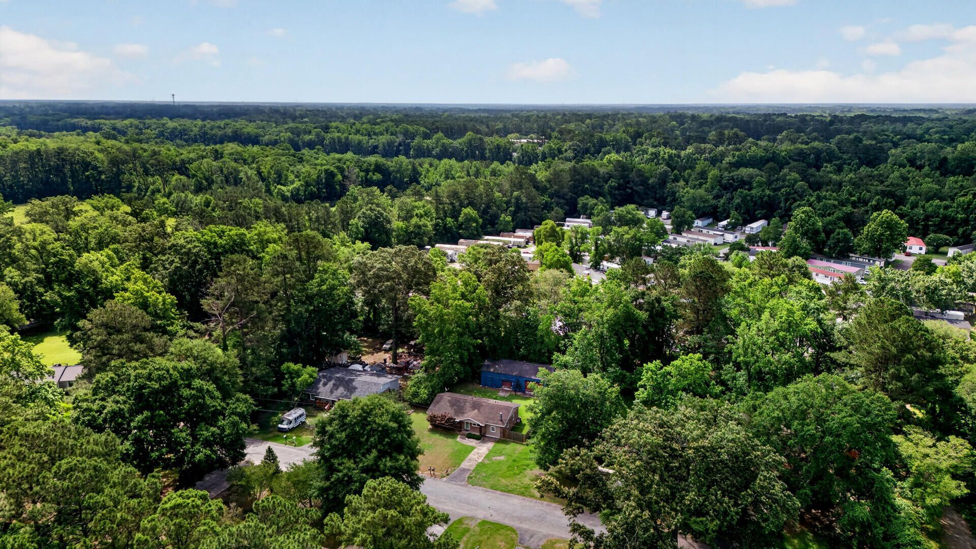 221 Forest Circle Photo 36