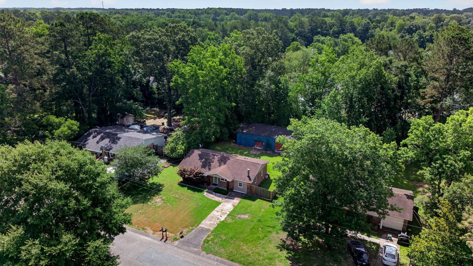 221 Forest Circle Photo 47